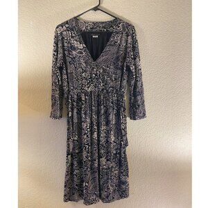 Athleta long sleeve, v-neck, paisley pattern dress size L